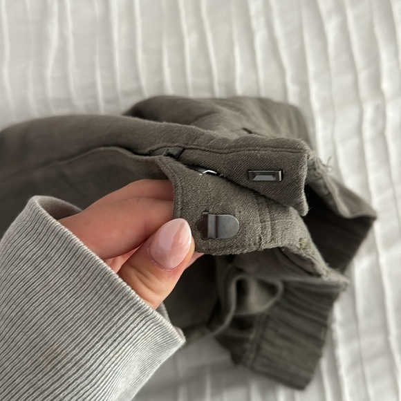 green/grey linen pants - Picture 4 of 4